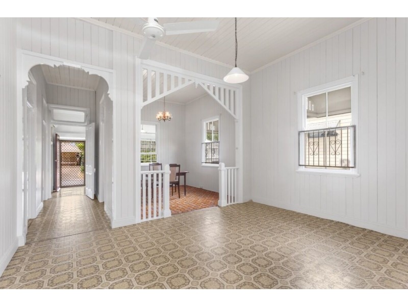 27 Isedale Street, Wooloowin QLD 4030