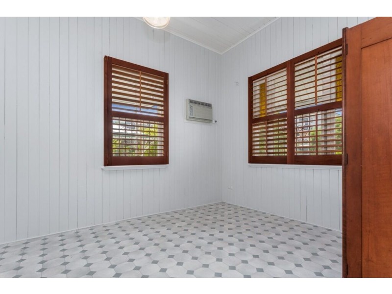 27 Isedale Street, Wooloowin QLD 4030