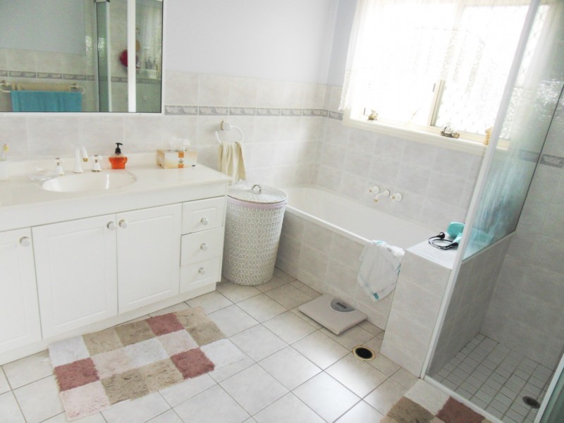 Bridgeman Downs QLD 4035