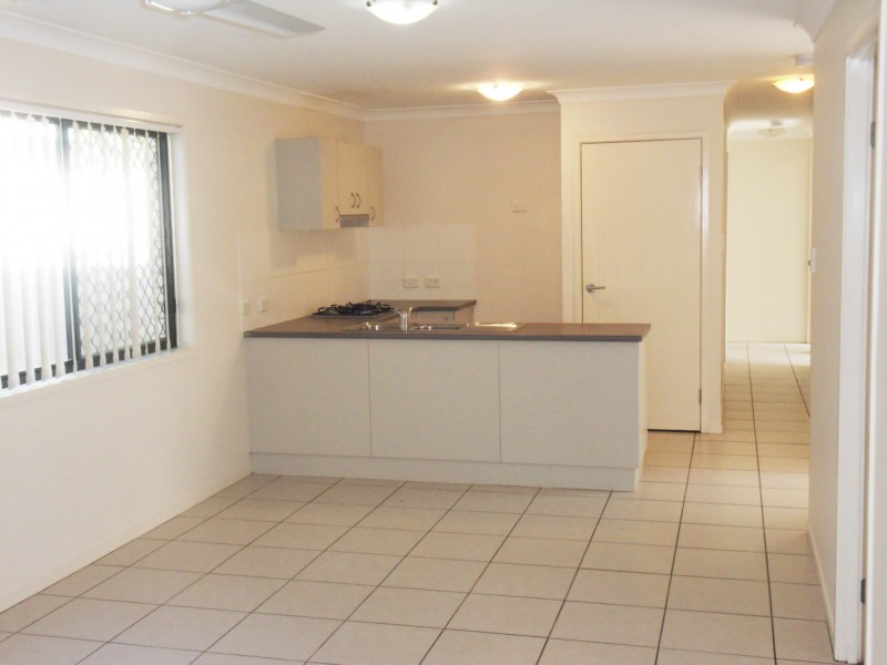 Rothwell QLD 4022