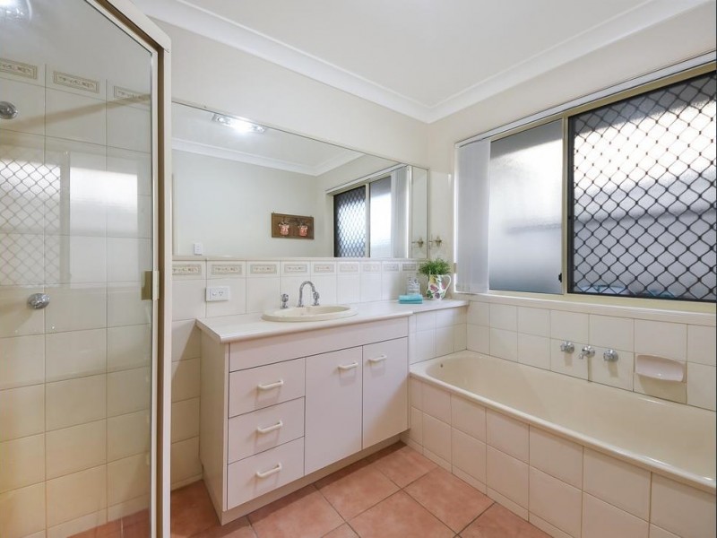 Bridgeman Downs QLD 4035