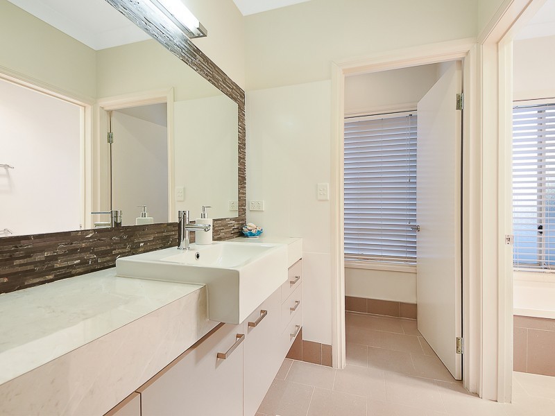 Bridgeman Downs QLD 4035