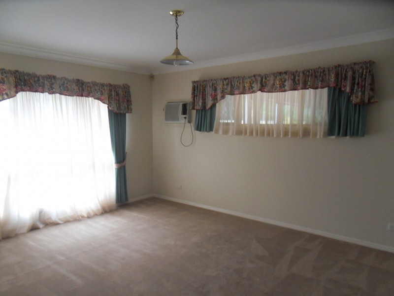 32 Bangalow Street, Bridgeman Downs QLD 4035