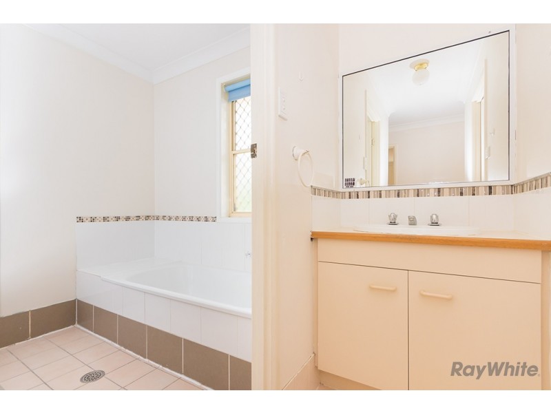 16 Pardalote Place, Bellmere QLD 4510
