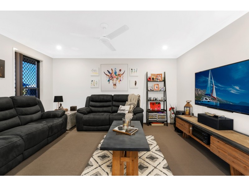 1 Rush Crescent, Caboolture QLD 4510