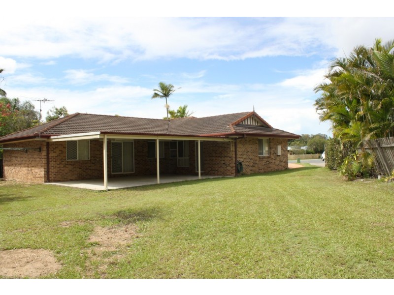 6 Crestwell Close, Morayfield QLD 4506