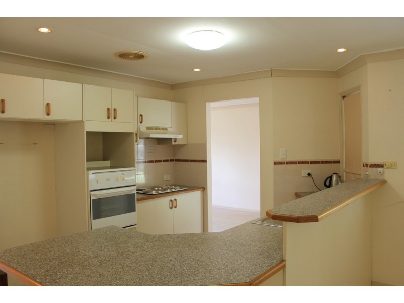 6 Crestwell Close, Morayfield QLD 4506