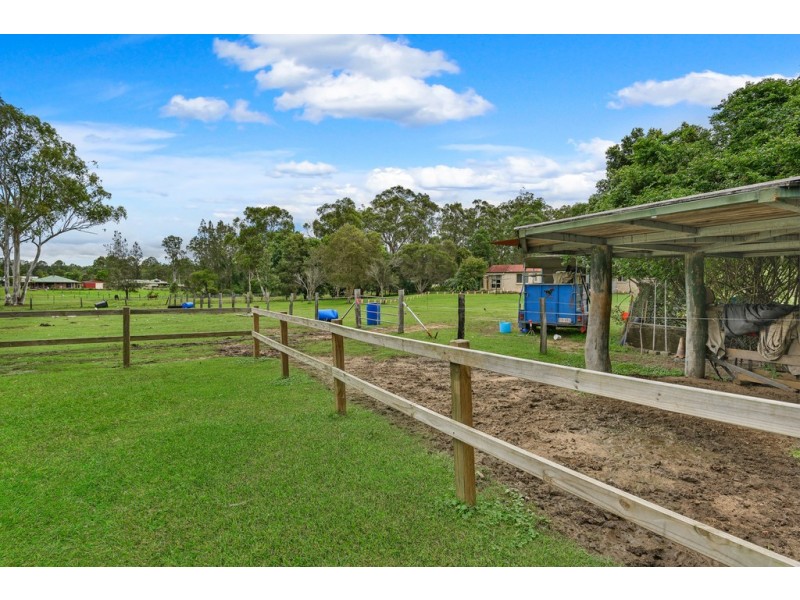 12 Heather Court, Woodford QLD 4514
