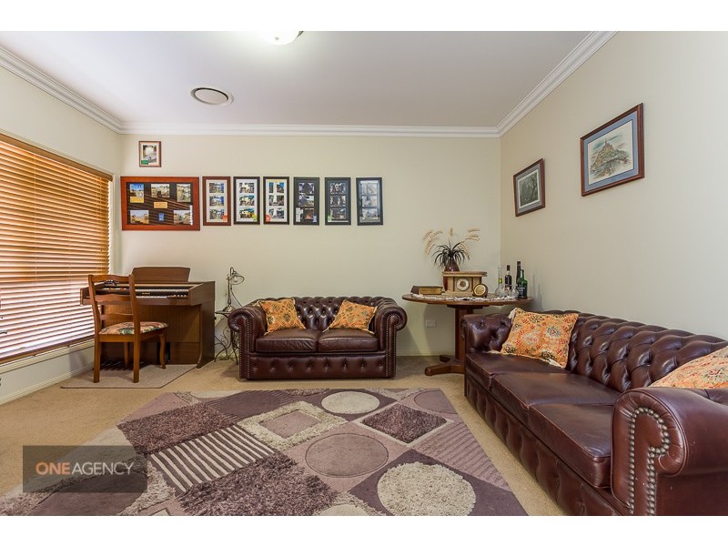 48 Brush Box Place, Heathwood QLD 4110