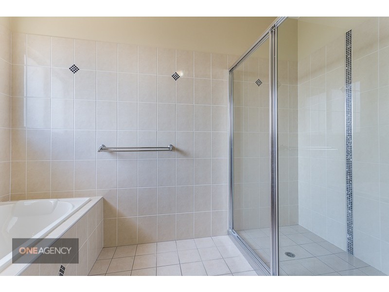 48 Brush Box Place, Heathwood QLD 4110