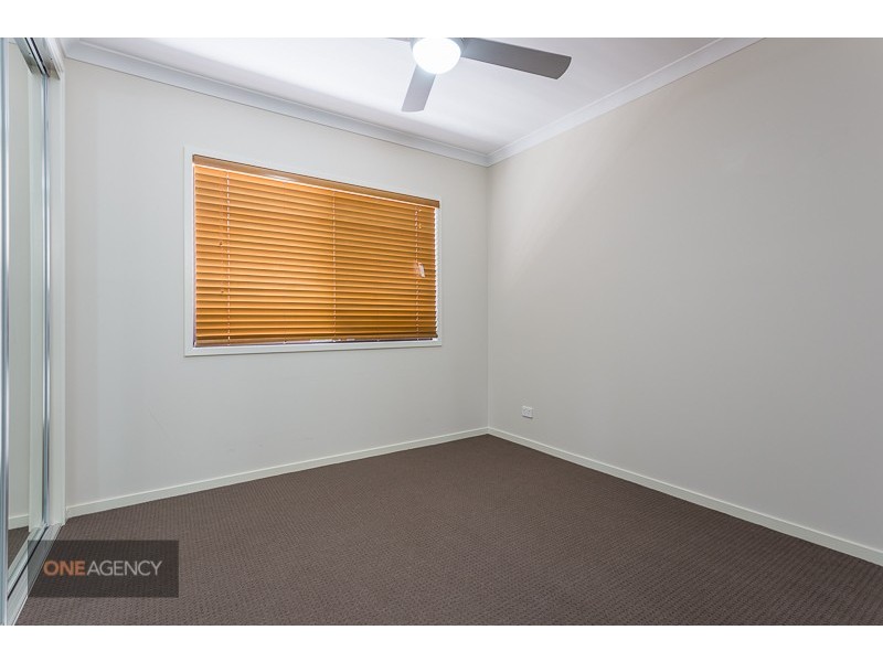 8 Pleasant Street, South Ripley QLD 4306