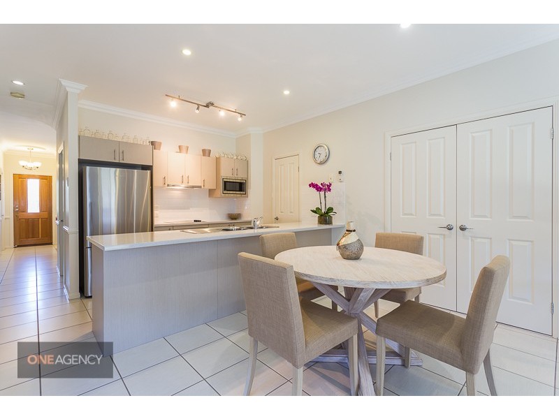 88 Park Edge Drive, Springfield Lakes QLD 4300