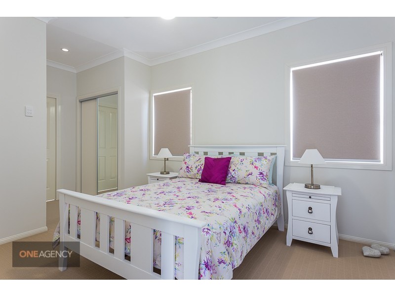 88 Park Edge Drive, Springfield Lakes QLD 4300