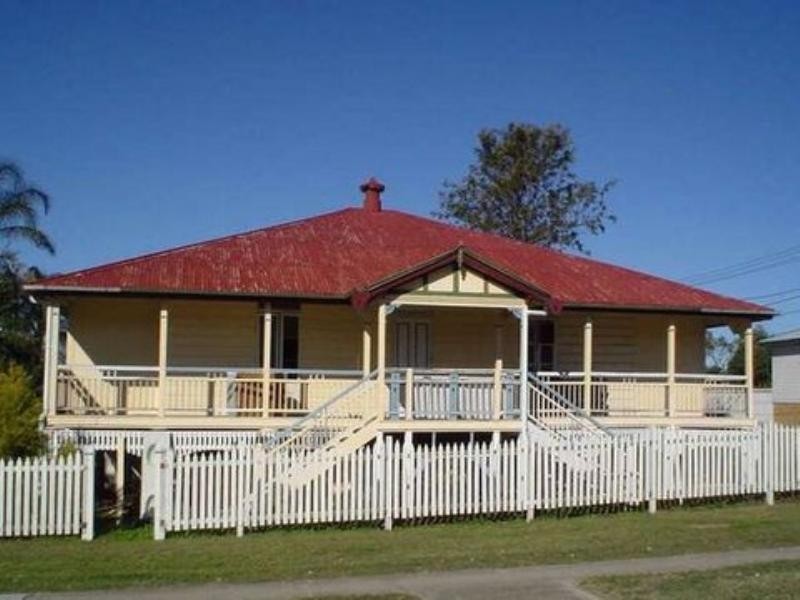 27 pine street, North Ipswich QLD 4305