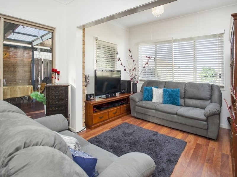 2 Chateau Street, Springfield Lakes QLD 4300