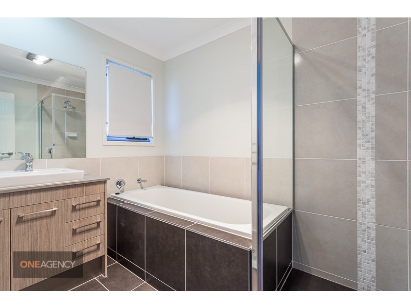 31 Serene Crescent, Springfield Lakes QLD 4300