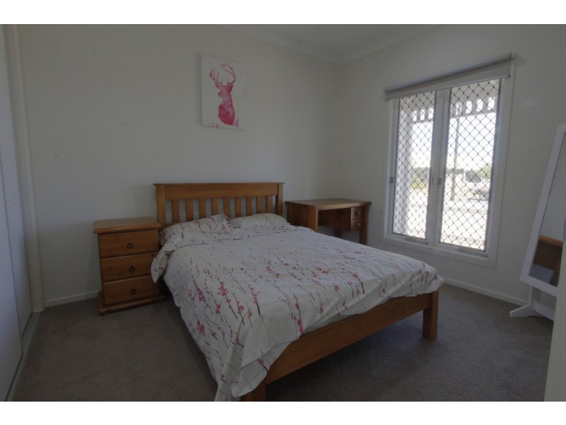 9 Apex Place, Redbank Plains QLD 4301