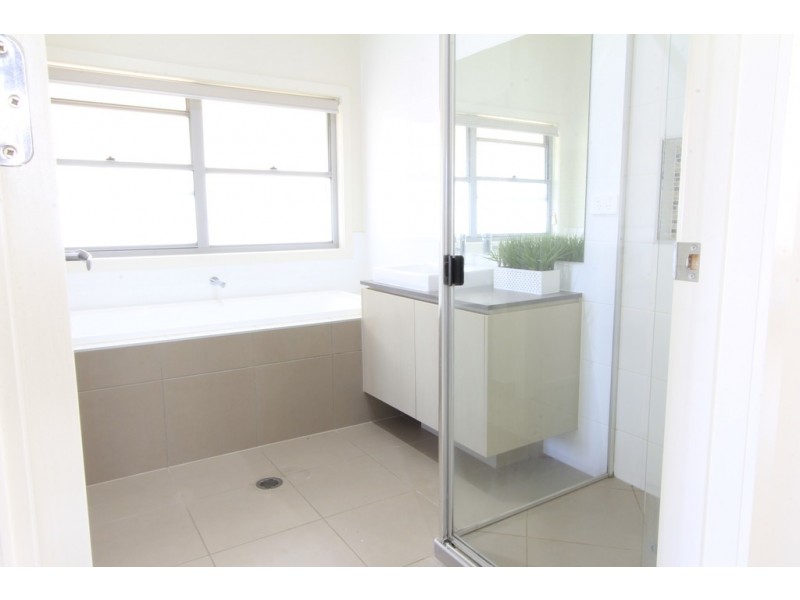 9 Apex Place, Redbank Plains QLD 4301