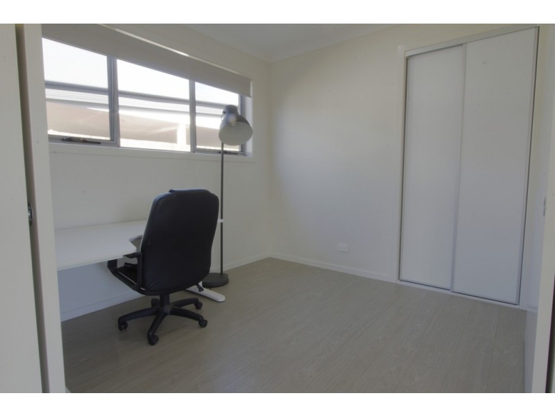 9 Apex Place, Redbank Plains QLD 4301