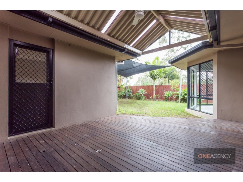 17 St Ives Circuit, Forest Lake QLD 4078