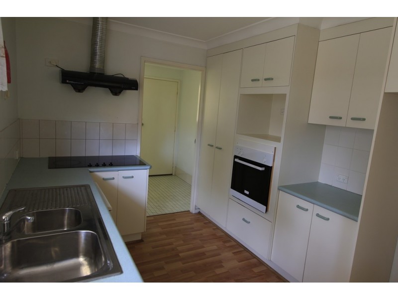 19 Crestwood Drive, Camira QLD 4300