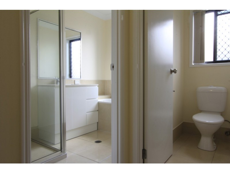 2 Wagtail Place, Bellbird Park QLD 4300
