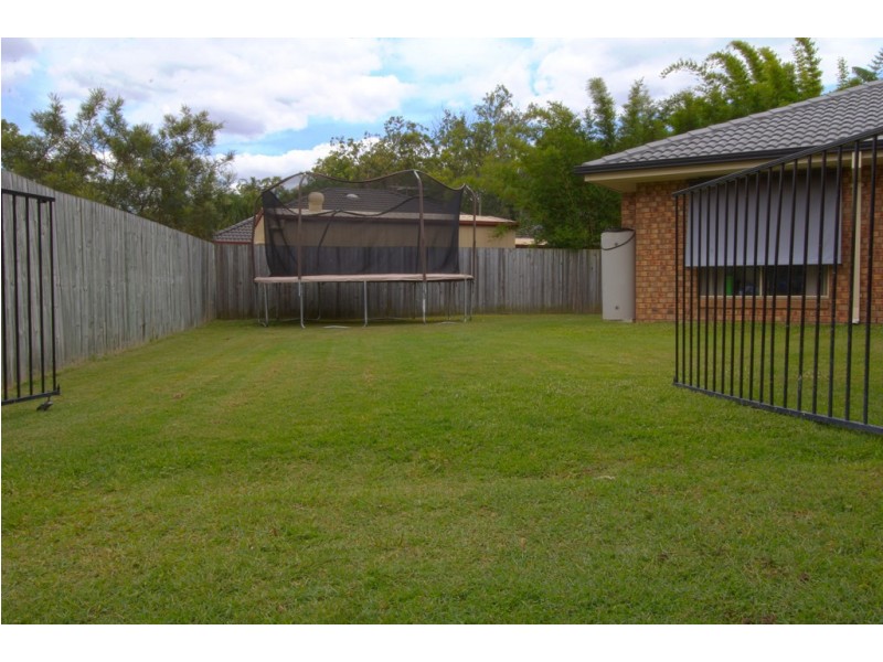 4 Pineview Place, Springfield QLD 4300