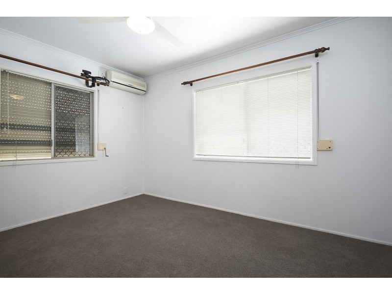 54 Smiths Road, Goodna QLD 4300