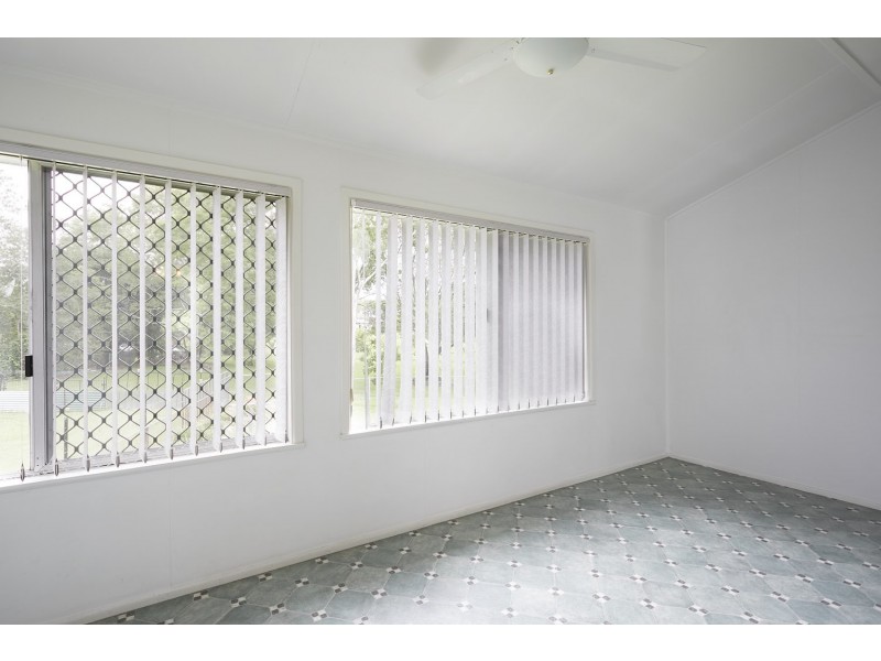 54 Smiths Road, Goodna QLD 4300