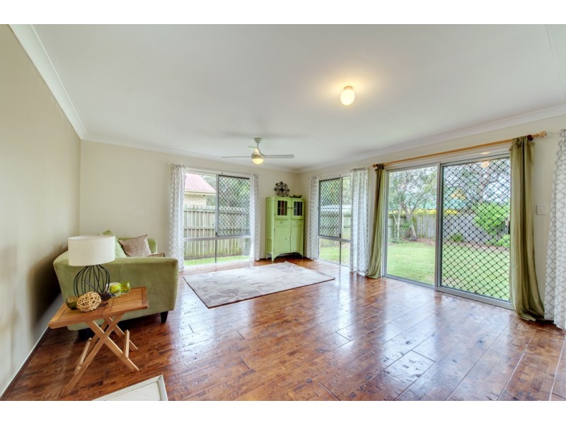 16 Ravenswood Lane, Springfield QLD 4300