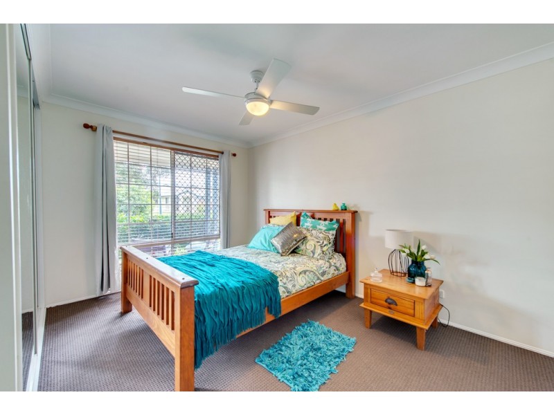16 Ravenswood Lane, Springfield QLD 4300