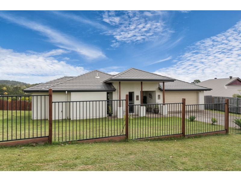 1/133 Santa Monica Drive, Augustine Heights QLD 4300