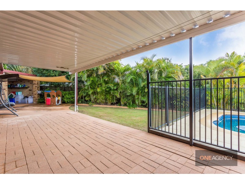 15 CRESTWOOD DRIVE, Camira QLD 4300