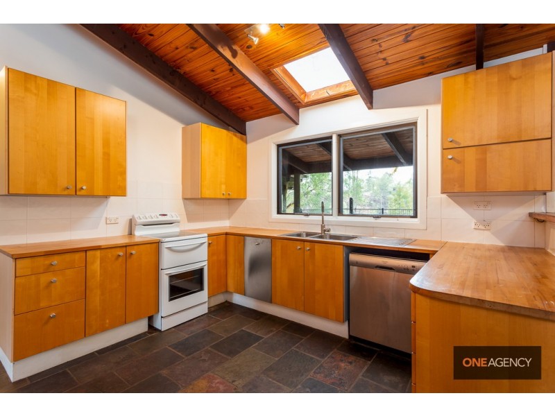 33 Nalya Crescent, Karana Downs QLD 4306