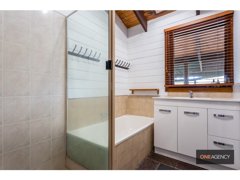 33 Nalya Crescent, Karana Downs QLD 4306