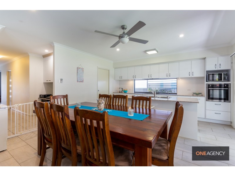 19 Foreshore Drive, Springfield Lakes QLD 4300