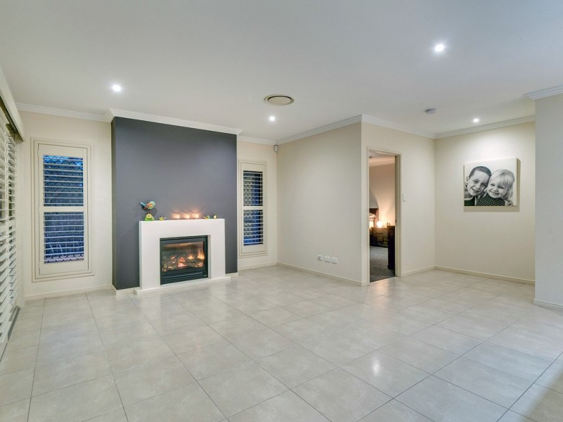 6 – 10 Wedgebill Court, Greenbank QLD 4124