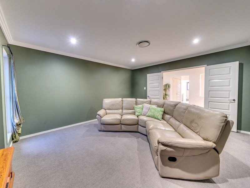 6 – 10 Wedgebill Court, Greenbank QLD 4124