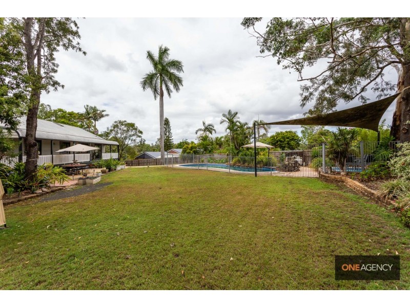 76 College Road, Karana Downs QLD 4306