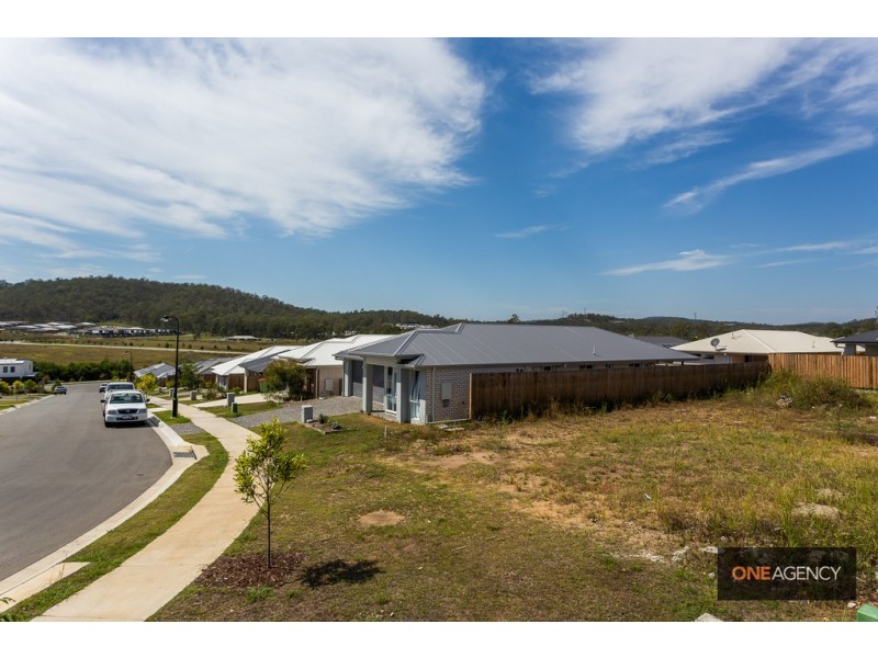 22 Crewes Circuit, Redbank Plains QLD 4301