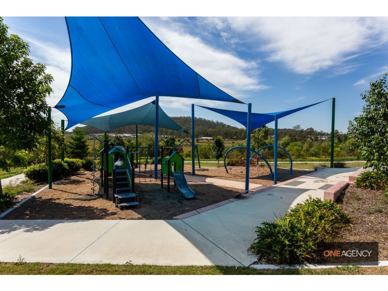 22 Crewes Circuit, Redbank Plains QLD 4301