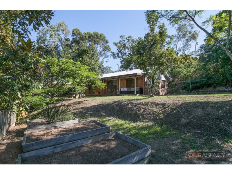 2 Bundoora Drive, Karana Downs QLD 4306