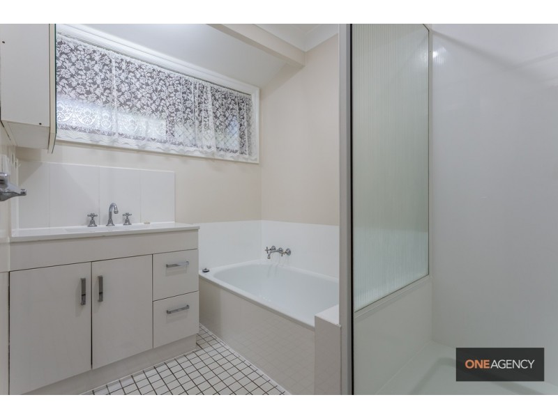 5 Lacey Street, Camira QLD 4300