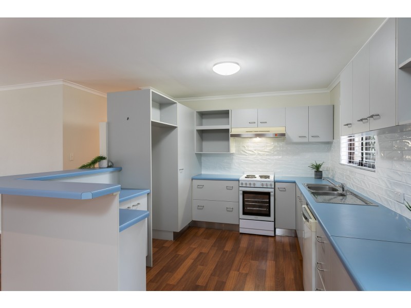 16 Karen Steet, Camira QLD 4300