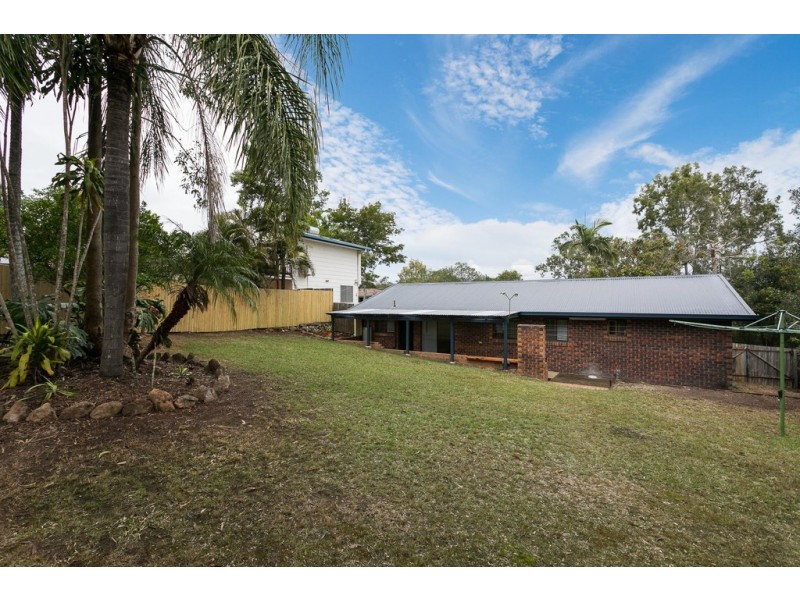 16 Karen Steet, Camira QLD 4300