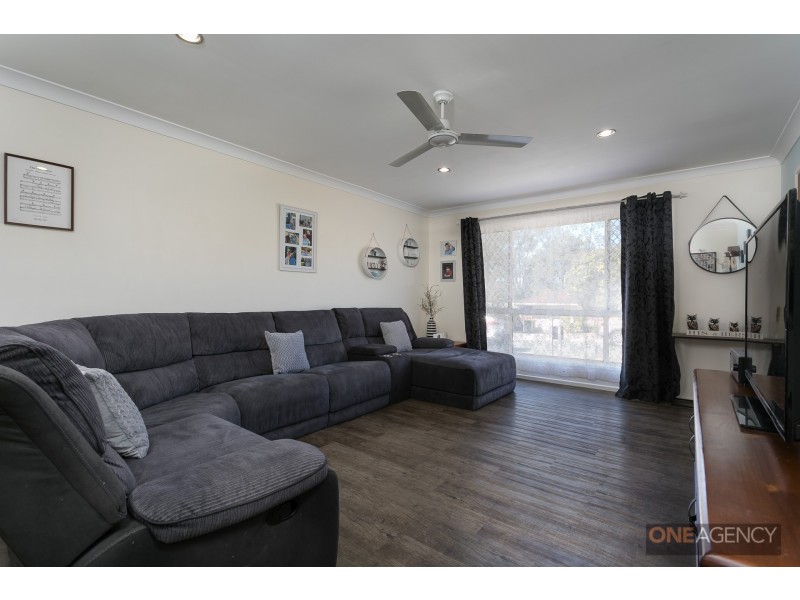 5 Karnak Court, Camira QLD 4300