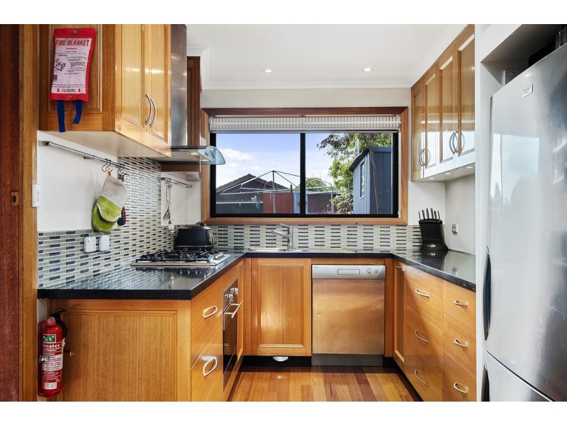 220 Roslyn Avenue, Blackmans Bay TAS 7052
