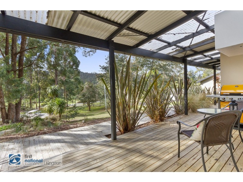 42 Manuka Road, Oyster Cove TAS 7150