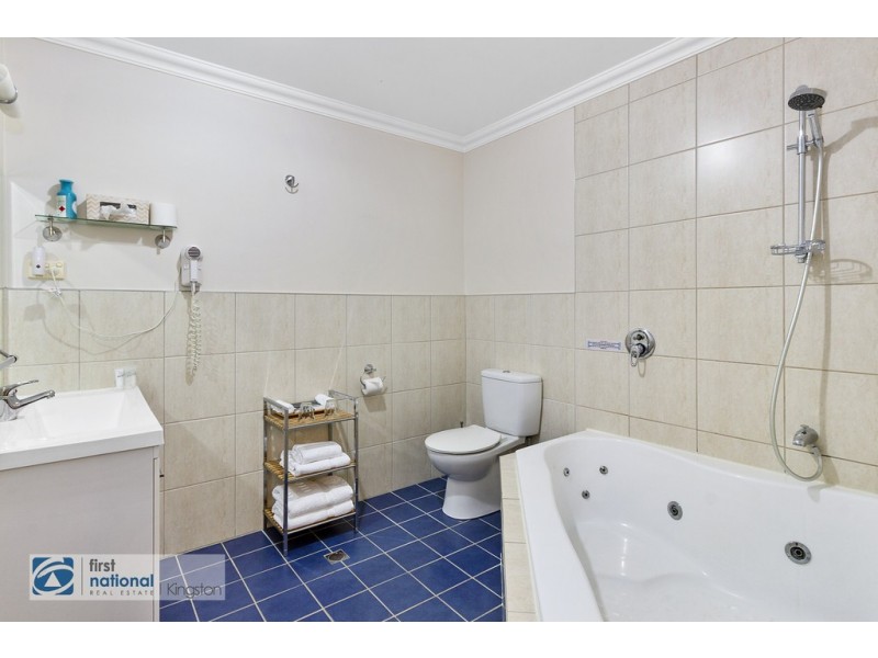 42 Manuka Road, Oyster Cove TAS 7150