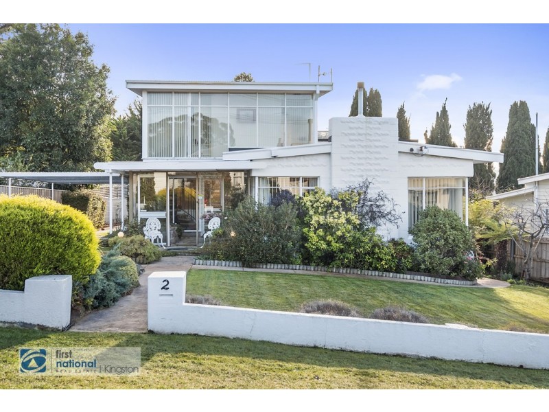 2 Winmarleigh Avenue, Taroona TAS 7053